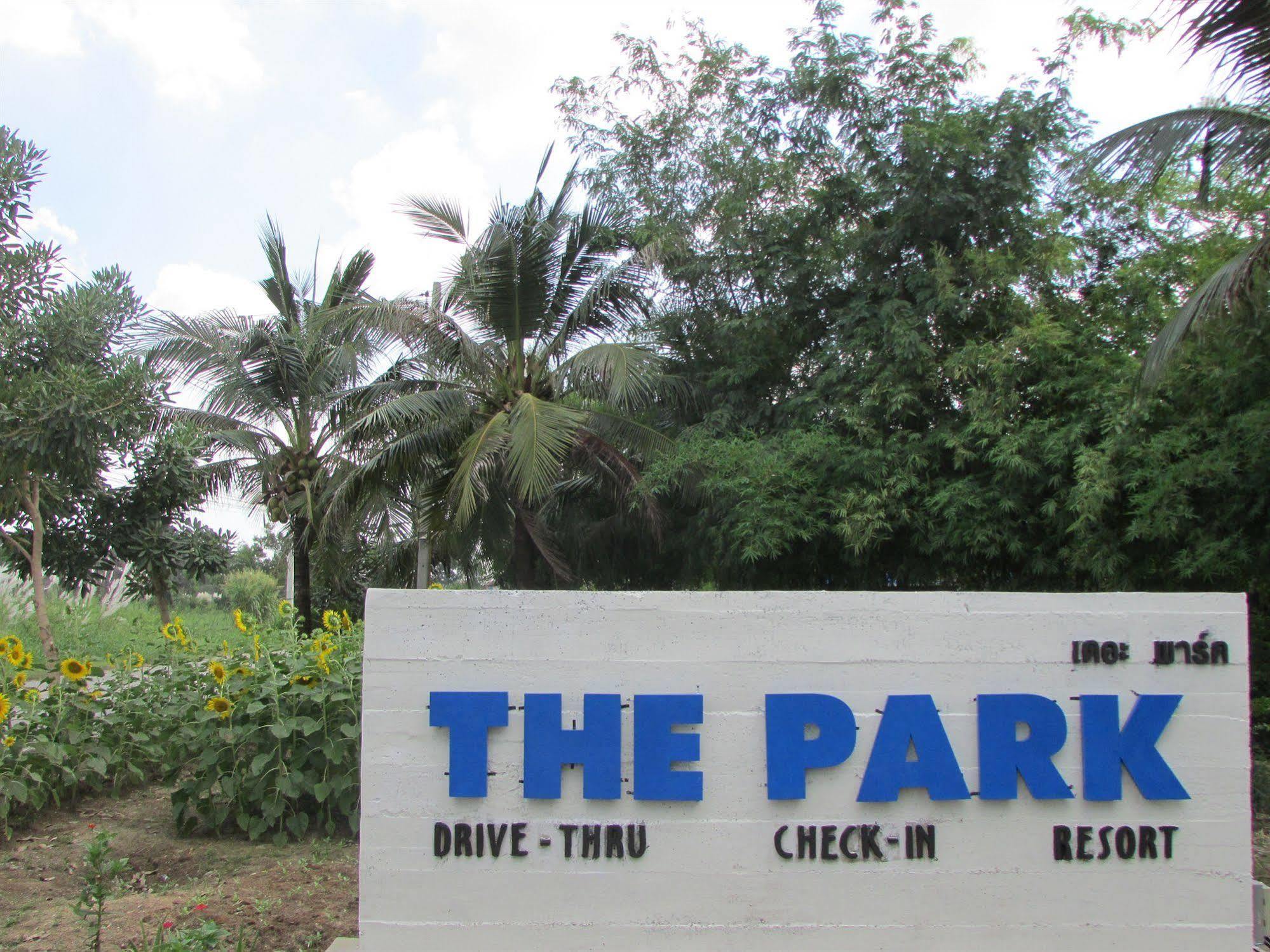 The Park Drive-thru Check-in Bangkok
